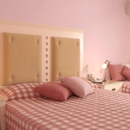 Szálloda Marilena 3*