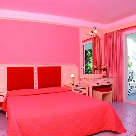 Marilena Hotell 3*